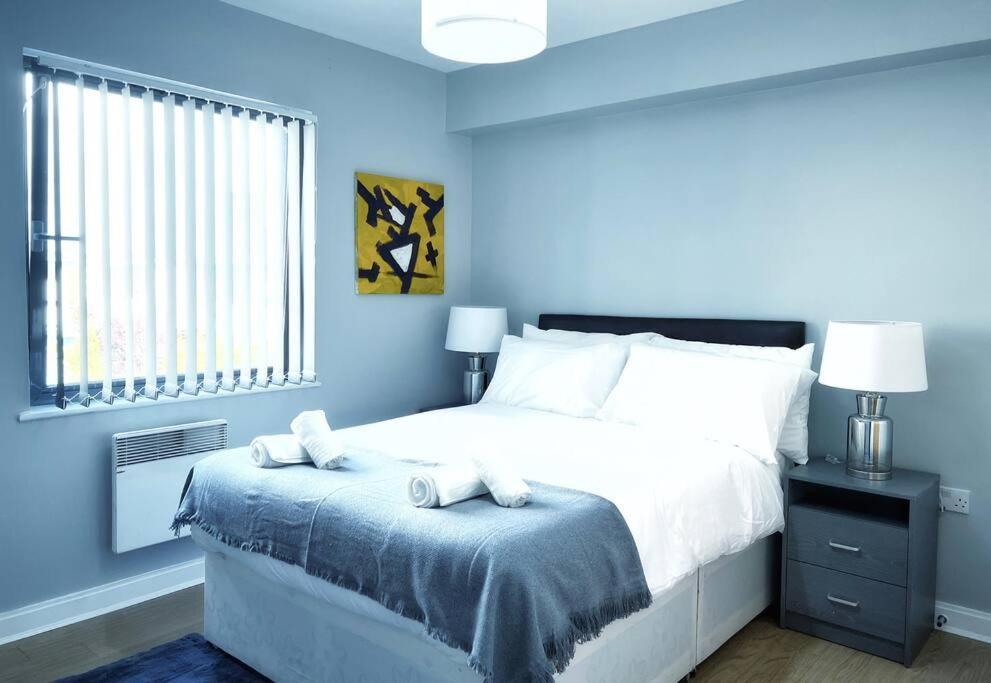 New Luxurious And Business Apt Apartment Swansea Exterior photo